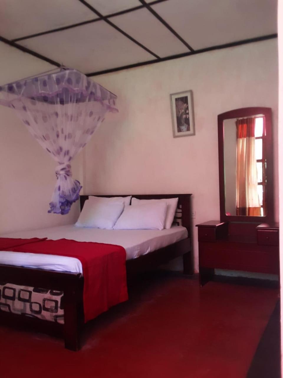 Lily Adam'S Peak Bed & Breakfast Nallathanniya Eksteriør bilde