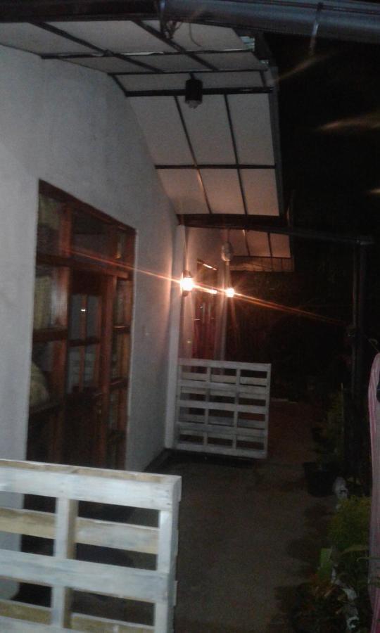 Lily Adam'S Peak Bed & Breakfast Nallathanniya Eksteriør bilde